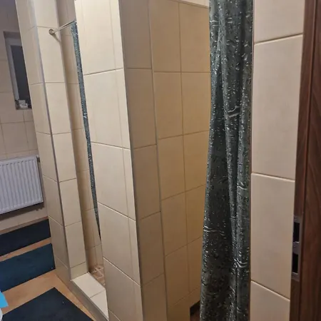 Budomas Budget Wroclaw-szymanow Freeparking Smarttv