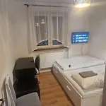 Budomas Budget Wroclaw-szymanow Freeparking Smarttv Проживание в семье Вроцлав