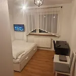 Проживание в семье Budomas Budget Wroclaw-szymanow Freeparking Smarttv Вроцлав