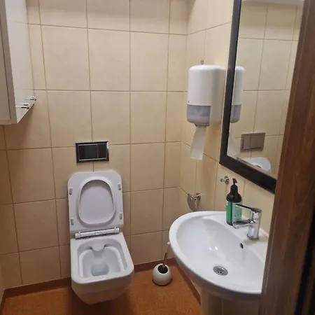 Budomas Budget Wroclaw-szymanow Freeparking Smarttv *