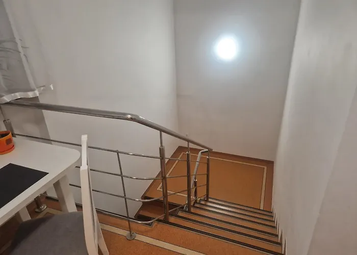 Budomas Budget Wroclaw-szymanow Freeparking Smarttv